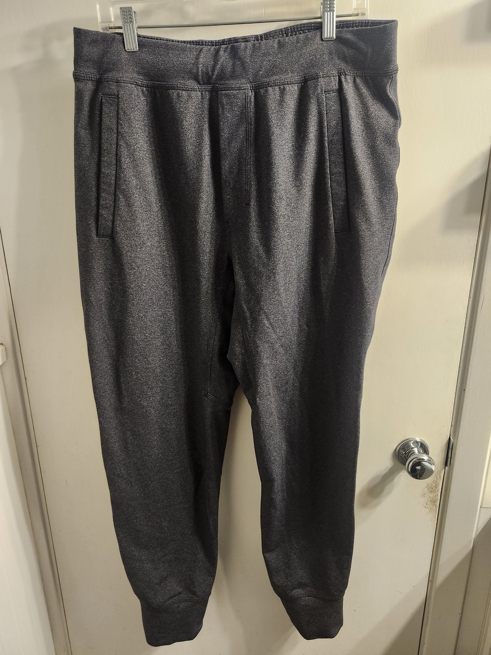 lululemon athletica Men's Heather Charcoal Jogger Pants